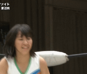 Momo Watanabe hits a Somato (Source: puroresucentral.com)